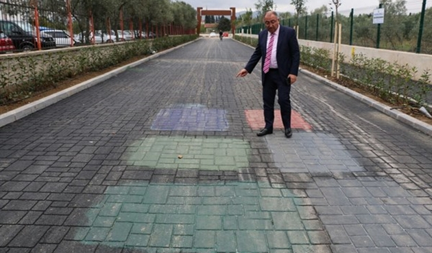 Yalova'da yollar renklendi
