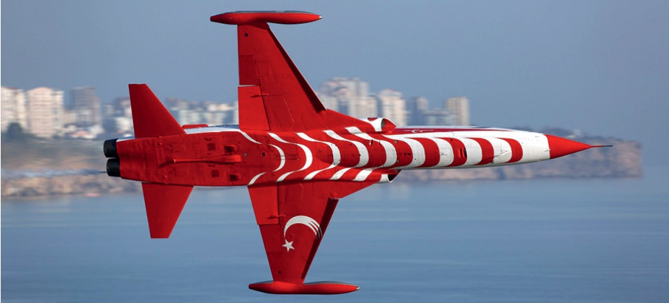 Gözaltılar arasında Türk Yıldızları pilotu da var!