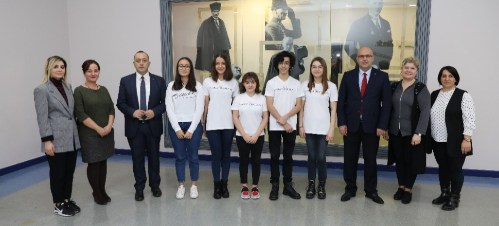 Gaziantep SANKO Okulları Münazara takımı ikinci tura geçti