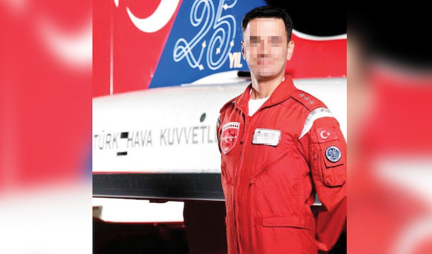 Türk Yıldızları pilotuna FETÖ'den gözaltı!