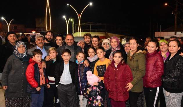 Manisa'da Başkan Ali Uçak halkın içinde halkla iç içe