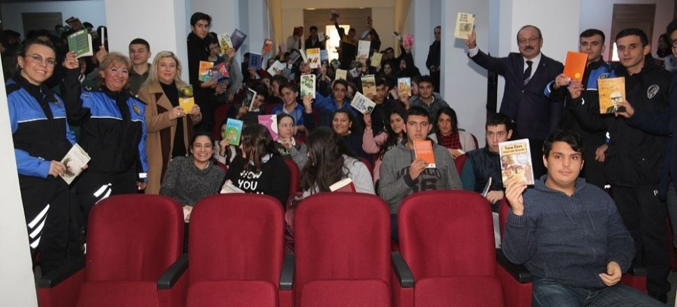 Tekirdağ'da Emniyet Müdürlüğünden eğitime destek çalışmaları