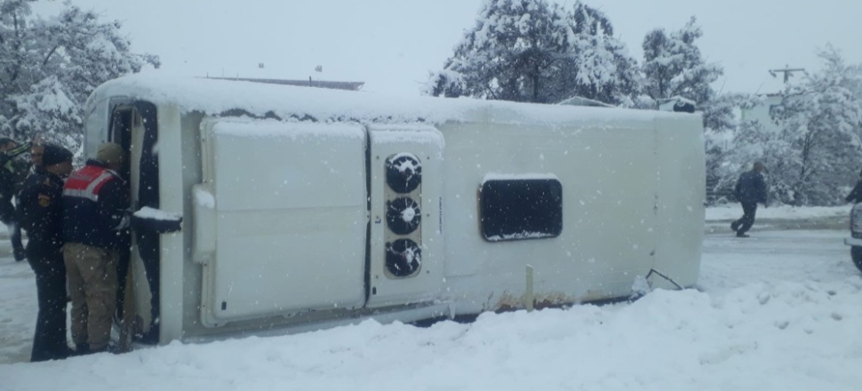 Elazığ’da trafik kazası: 16 yaralı
