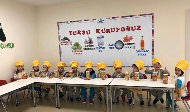 İstanbul'da öğrencilerden anlamlı çalışma