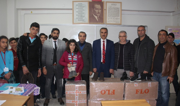Adıyaman'da Mermerciler derneğinden 140 bot hediye