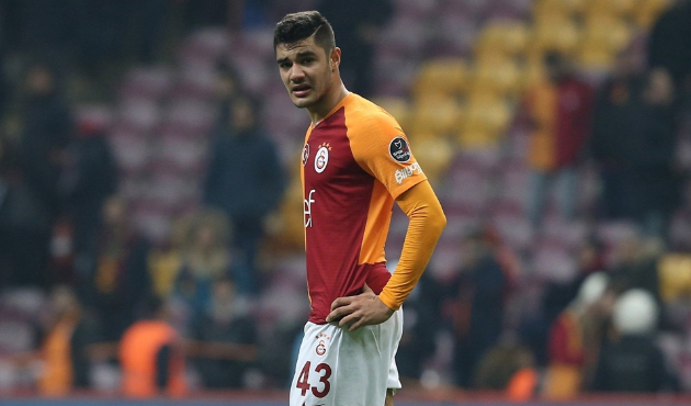Ozan Kabak, Galatasaray'ı ikiye böldü!