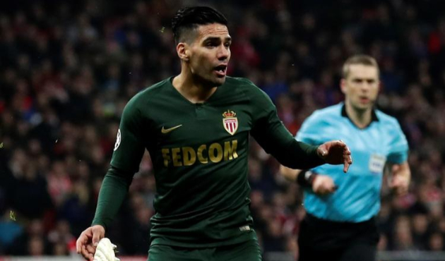 Galatasaray, Falcao transferini böyle bitiriyor!