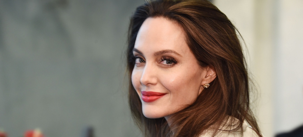 Angelina Jolie'den siyasete yeşil ışık!