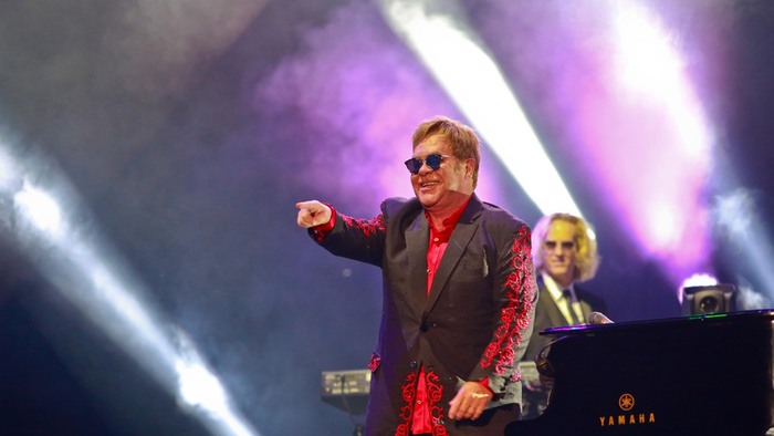Elton John sözünü tuttu, Antalya'da sahne aldı