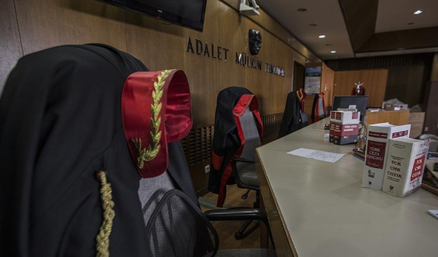 Kritik FETÖ davasında 2 tahliye...