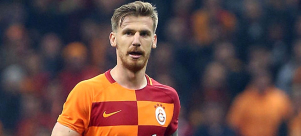 "Fenerbahçe ya da Beşiktaş'a gidebilir"