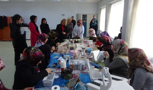 Muş'ta Meşide Gündüzöz ADEM’i ziyaret etti