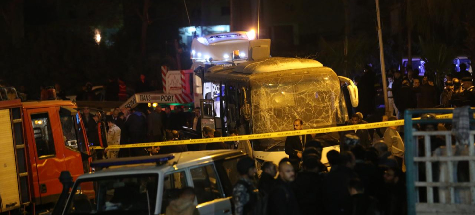 Mısır'da turist otobüsüne bombalı saldırı...