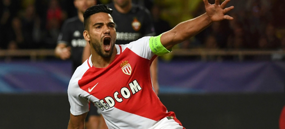 Falcao'dan taraftarı heyecanlandıran hareket!