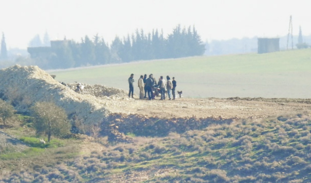Fransa, rejim ve PKK Münbiç'te rol kapma savaşında!