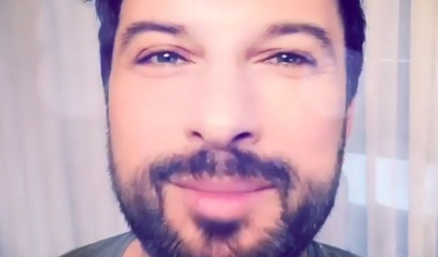 Tarkan sevenlerinin yeni yılını böyle kutladı