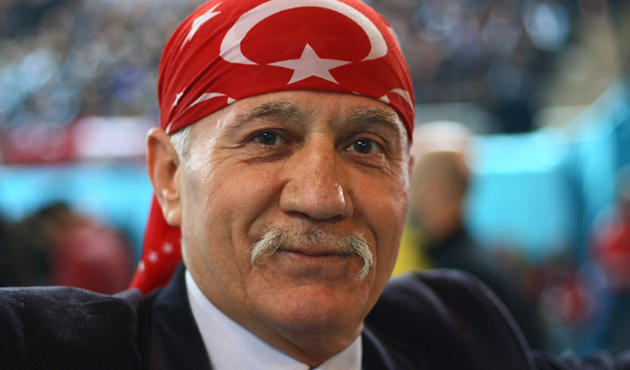 “Cumhur İttifakı bıyığı” noterden tasdik aldı!
