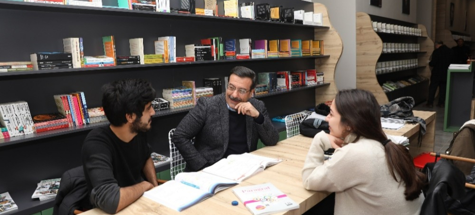 Diyarbakır'da yeni ‘Kitap Kahve’ hizmete açıldı