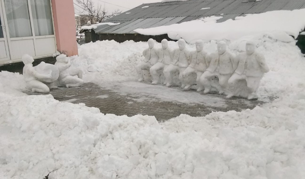 Kardan folklor ekibi yaptı...