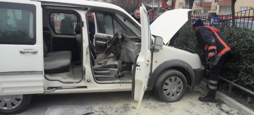 Siirt’te araç alev topuna döndü