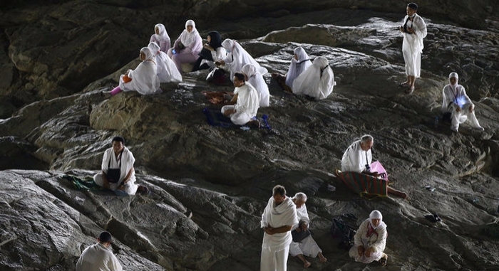 Türk hacı adayları Arafat'ta