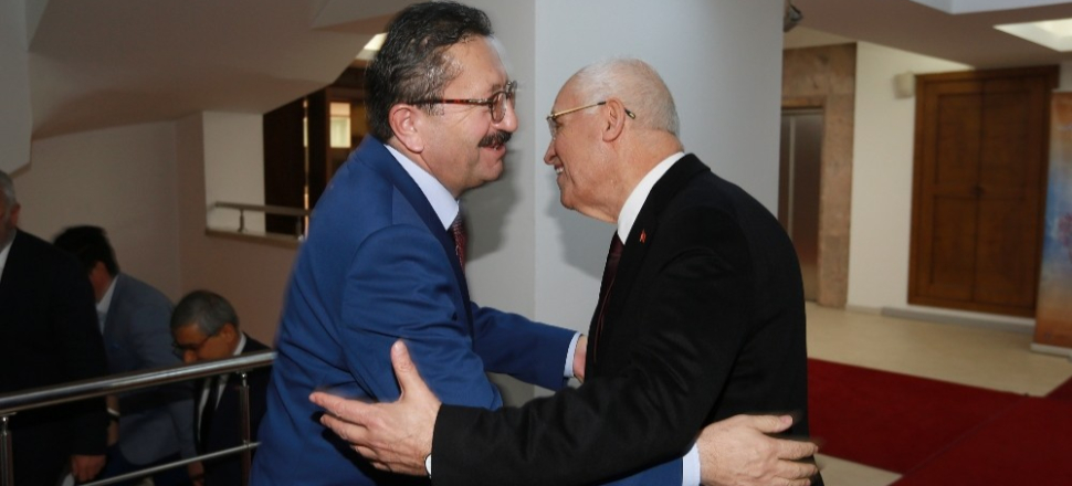 Ankara'da AK Parti ve CHP’nin adayı aynı karede yer aldı