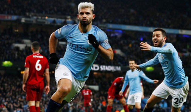 Manchester City, lider Liverpool'u yıktı!