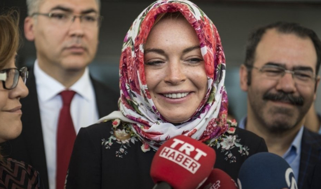 Müslüman olduğu söylenen yıldızdan çıplak paylaşım!