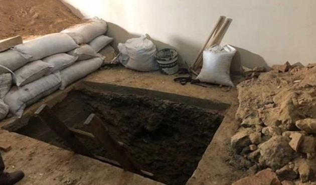 İstanbul Arnavutköy'de bir binada tarihi eser kaçakçılığı