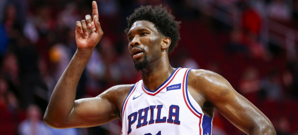 Embiid'den Suns potasına 42 sayı!