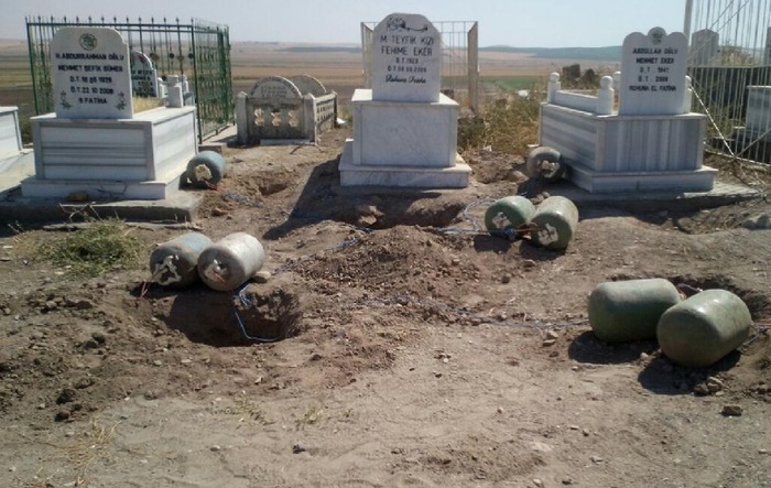 Aile kabristanına bombalı tuzak kurulan Mehdi Eker konuştu