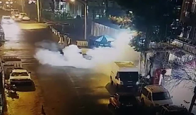 Emniyet Müdürlüğü'ne saldırı kamerada...
