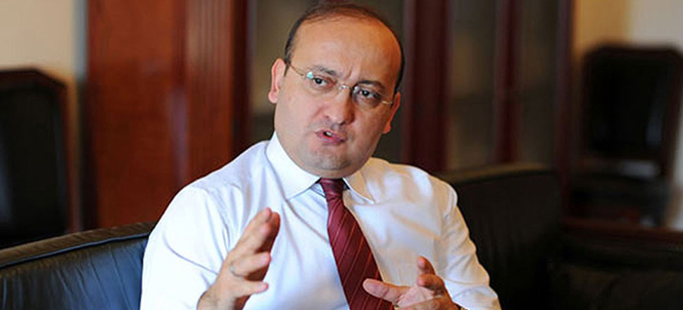 Yalçın Akdoğan'dan belediye başkan adaylarına rehberlik edecek bir yazı