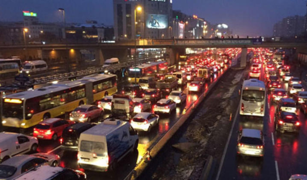 İstanbul'da ölümlü kaza sayısı yüzde 30 oranında düştü!