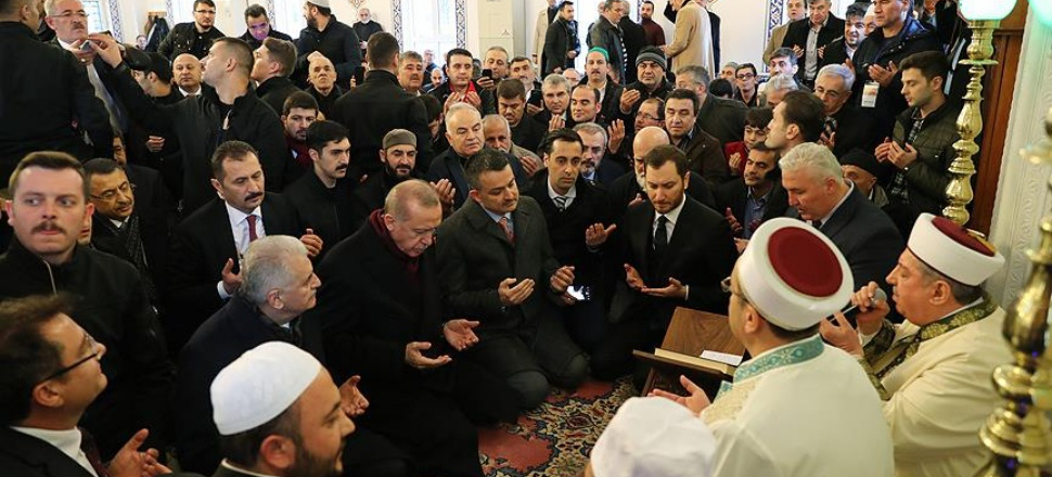 Cumhurbaşkanı Erdoğan, Ekrem Pakdemirli'nin mevlidine katıldı!