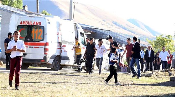 Erzurum'da aşiret kavgası! 100 kişi birbirine girdi