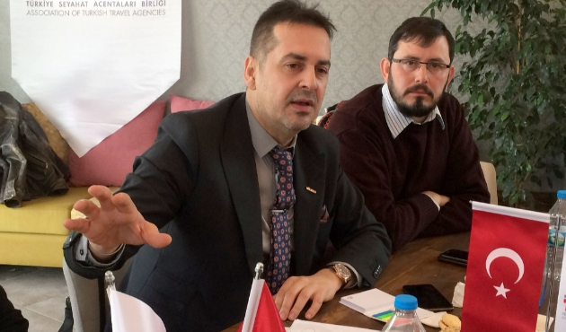 Antalya'da Başkan Rıza Perçin acenteciler ile bir araya geldi