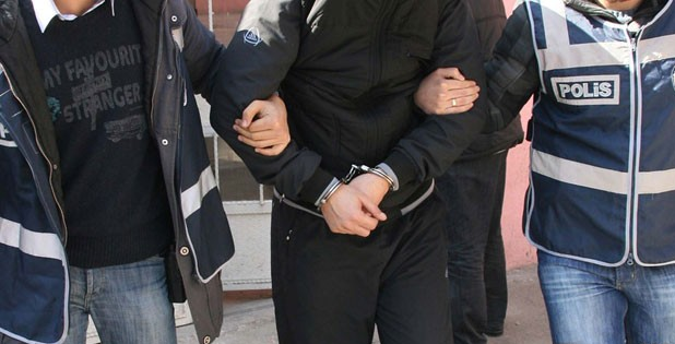 FETÖ şüphelisi askerlerin 'murakıbı' tutuklandı