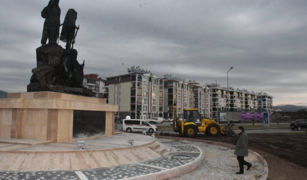 Balıkesir'de Başkan Saka, Ata Kavşağı’nda incelemelerde bulundu