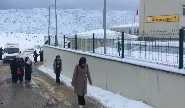 Adıyaman Sincik’te eğitime kar engeli