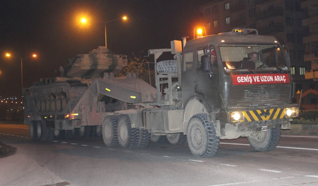 Tanklar Münbiç bölgesine hareket etti...