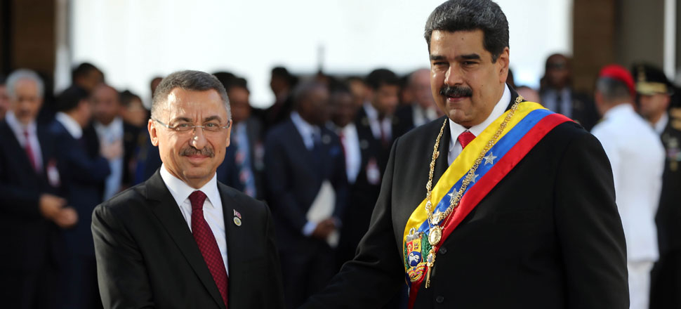 Maduro, Fuat Oktay'ı böyle selamladı