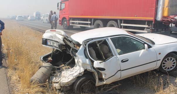 Diyarbakır'da anız yangınıyla zincirleme kaza: 20 yaralı