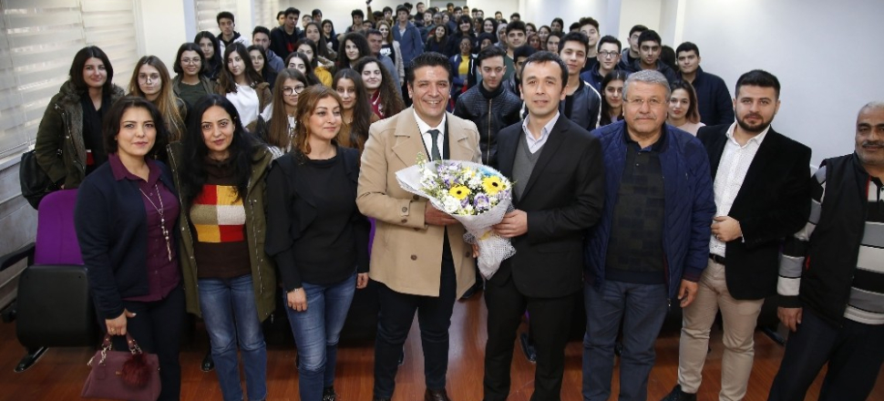Antalya'da Başkan Genç, başarı hikayesini öğrencilere anlattı