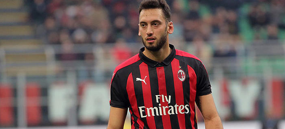 Hakan Çalhanoğlu Bundesliga'ya dönüyor