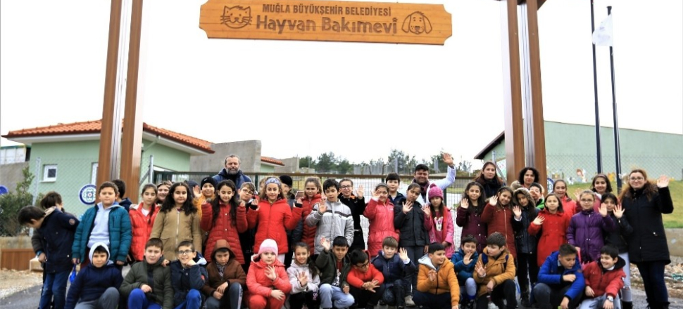 Muğla'da minik öğrenciler can dostlarıyla buluştu
