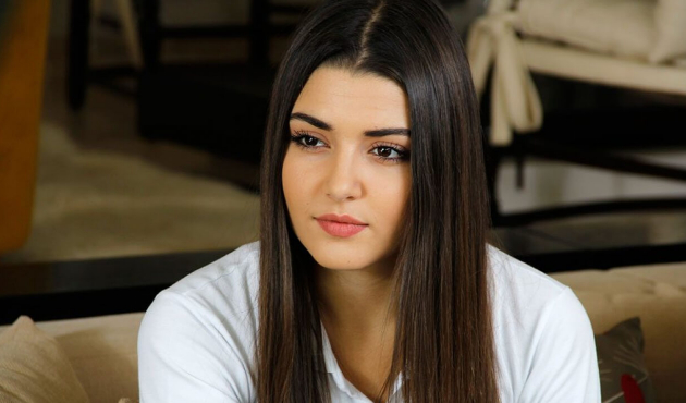 Oyuncu Hande Erçel'in annesi hayatını kaybetti!