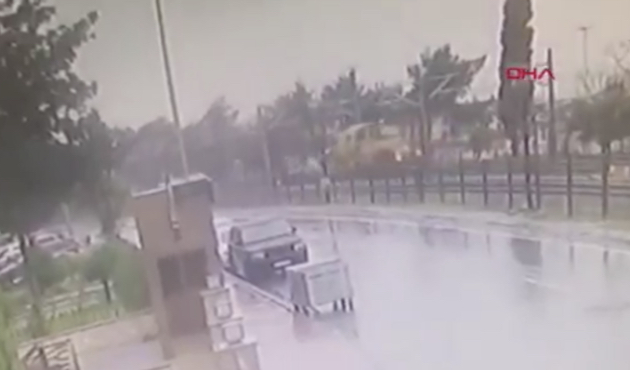 Gebze-Halkalı tren hattındaki kaza anı kamerada!