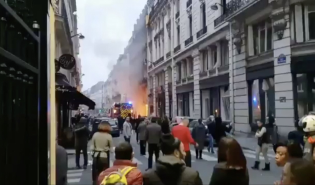 Fransa'nın başkenti Paris'te büyük patlama!