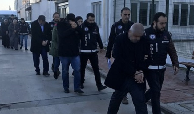 Emekliler derneği kurdular, tefecilik yaptılar!